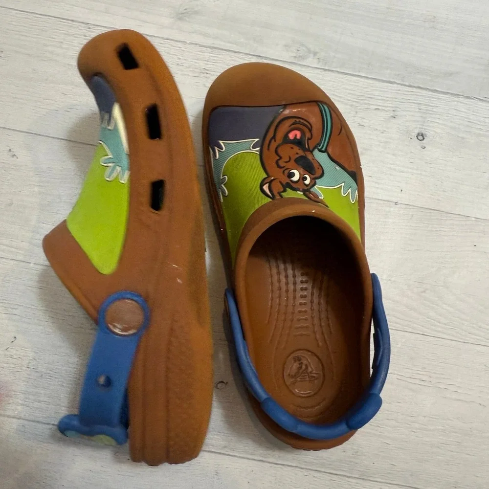 Crocs kids slip on sandals‎ shoes clogs Scooby Doo kids 12/13